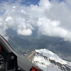 Flugwegposition um 12:17:23: Aufgenommen in der Nähe von Gemeinde Schoppernau, Österreich in 2622 Meter